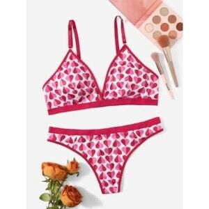 1X Plus Size Heart Print Bralette & Thong Lingerie Set